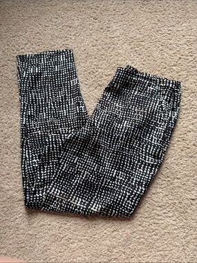 Nic & Zoe Black & White Dot Pattern Pants
